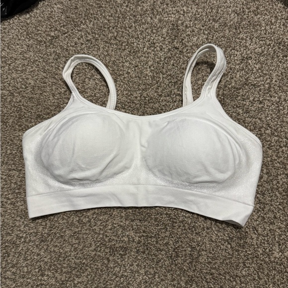 Bundle of Underoutfit bras - Picture 5 of 7